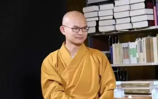 兴盛网  当初那个28岁清华博士不顾父母下跪哀求、执意出家为僧，17年后，现状令人感慨